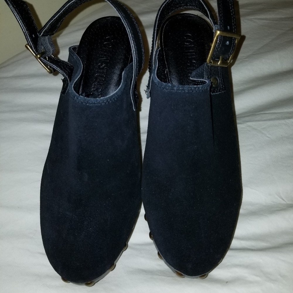 Blk Suede Studded Clogs Sz 8